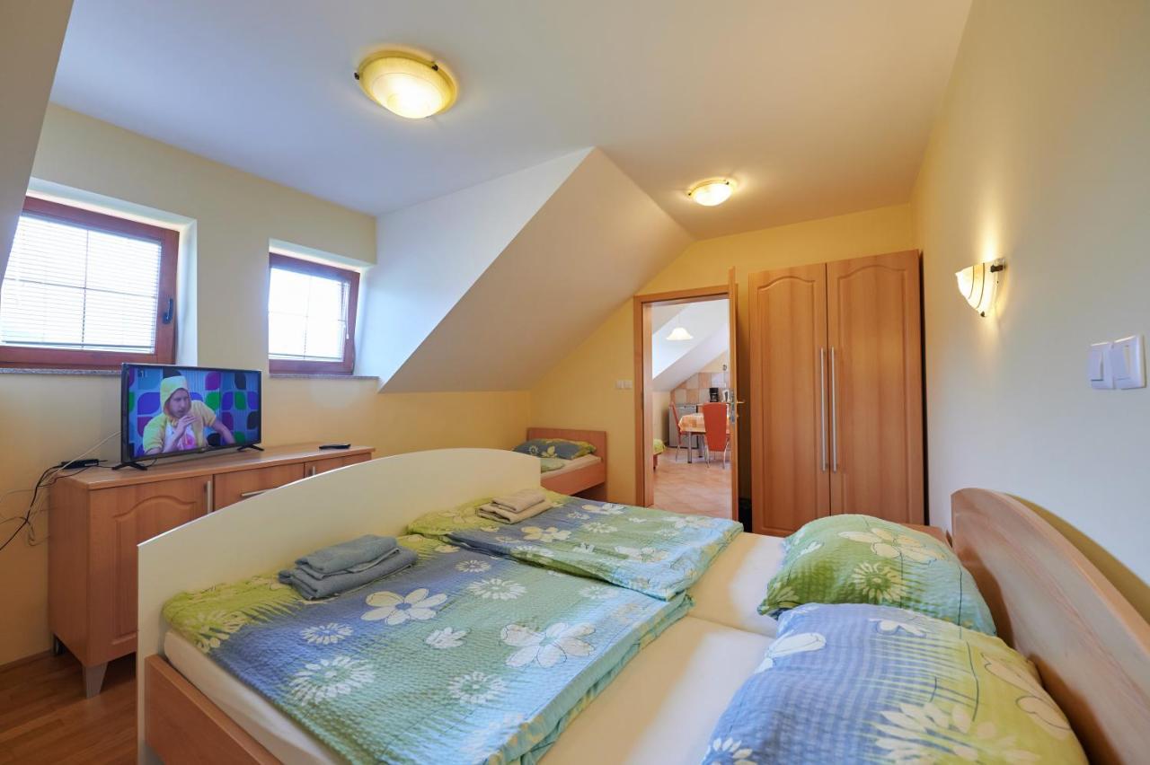 Вілла Tourist Farm Kolar Ljubno Екстер'єр фото